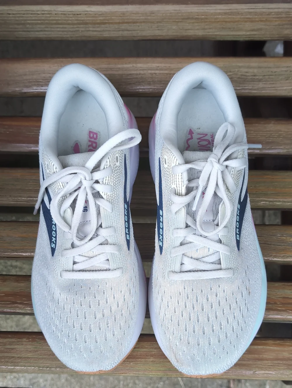 Brooks Ghost  Running Shoes with Navy and Pastel Accents SIze 7.5 Wide